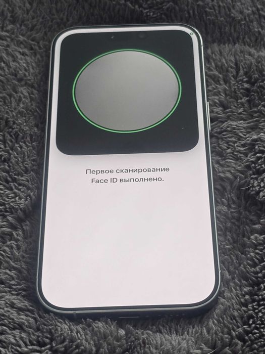 Apple iPhone 16 Pro 256Gb , неверлок , фіз сім, MDM , працює бездоганно , аккум 93%