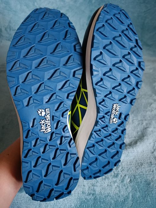 Продам Кроссовки Jack Wolfskin, 44 размер, новые.