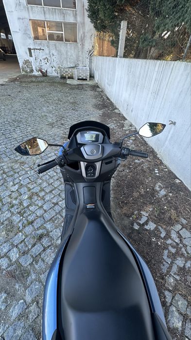 Yamaha n max 125