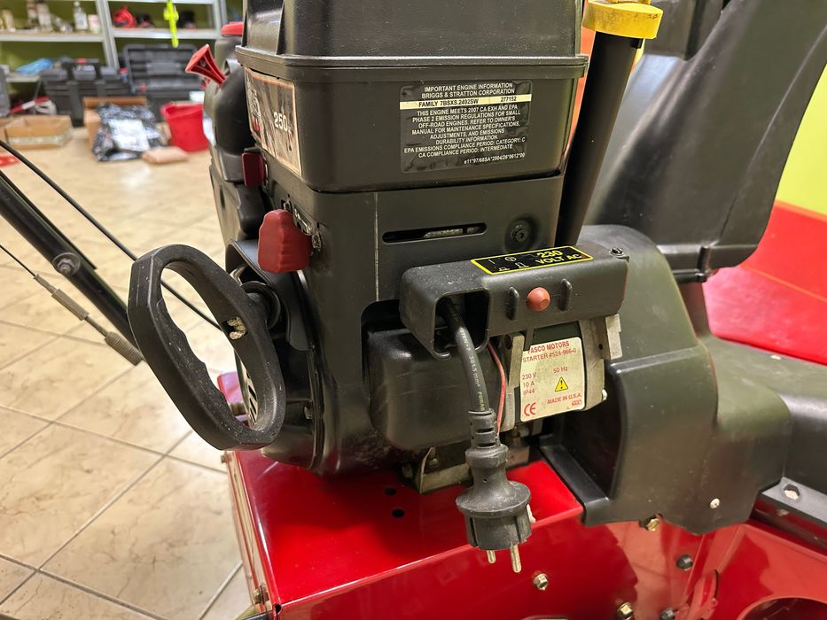 Odśnieżarka Toro Power Max 826 OE