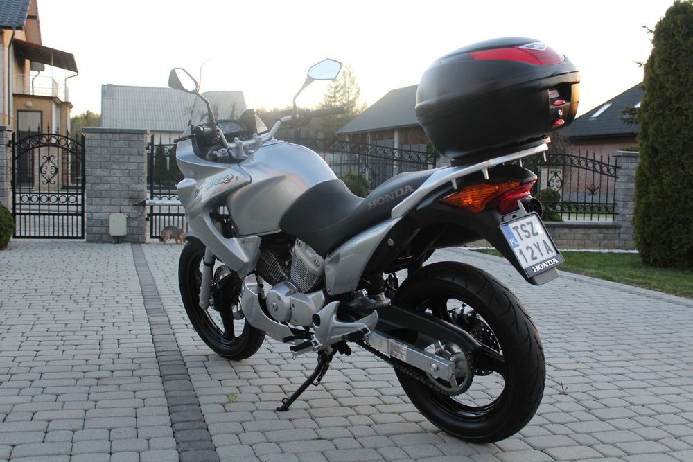 HONDA Varadero 125  ŚLICZNA