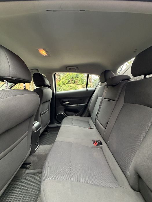 Chevrolet cruze hatchback