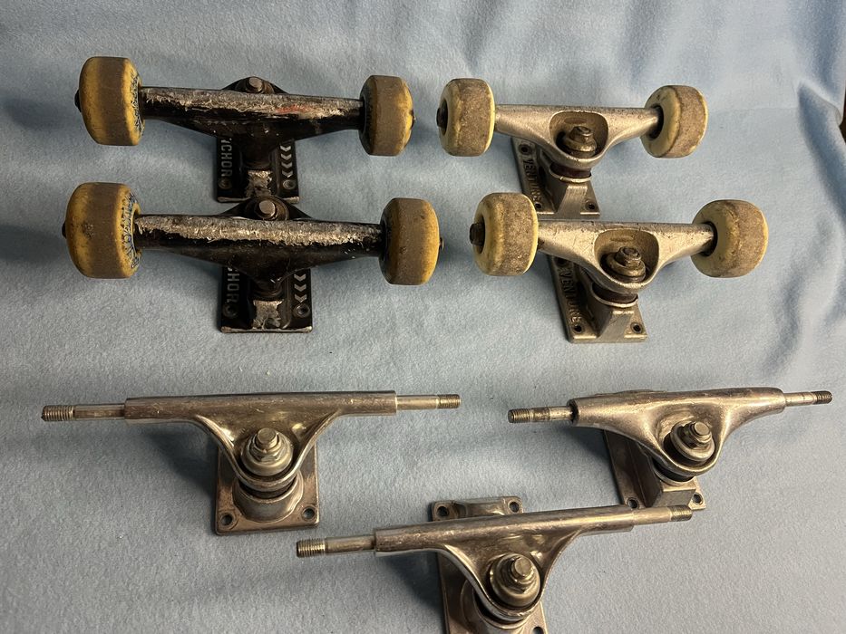 Підвіски для скейтборда