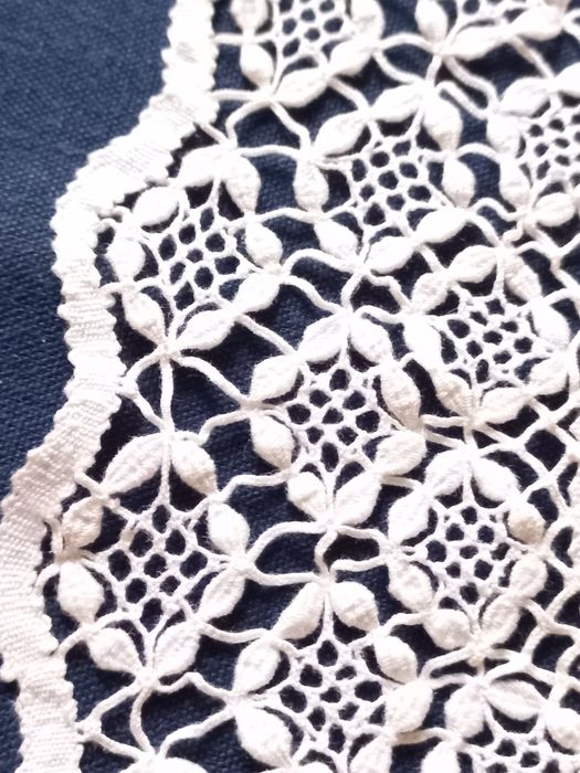 Renda de Bilrros de Peniche  ,feito por profissional. Nova