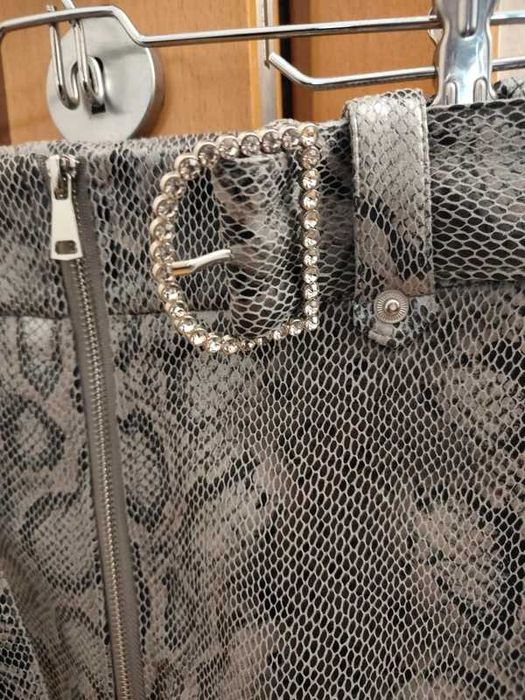 Minissaia é da marca italiana Trash and Luxury
