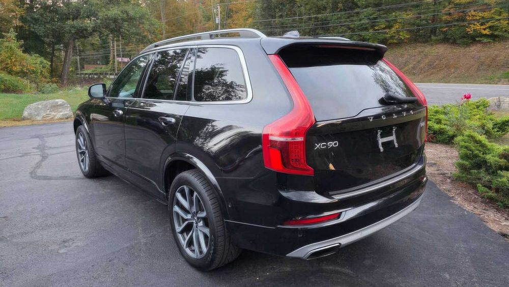 Volvo XC90 T6 Momentum      2019