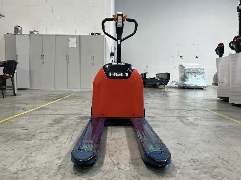 Самоходная электротележка литий-ионная г/п 1500 кг HELI