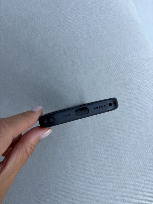 Capa em silicone com MagSafe para iPhone 17 | preto