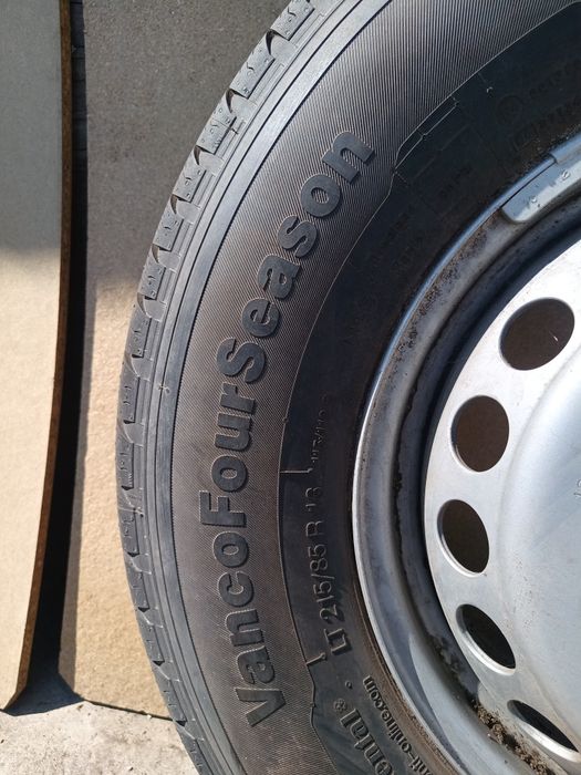 Opona felga 225/85E16 Michelin Mercedes