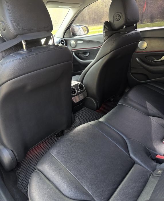 Mercedes e klasse w213 2016 год переодет в 63S обмен на крузак или Lx 570