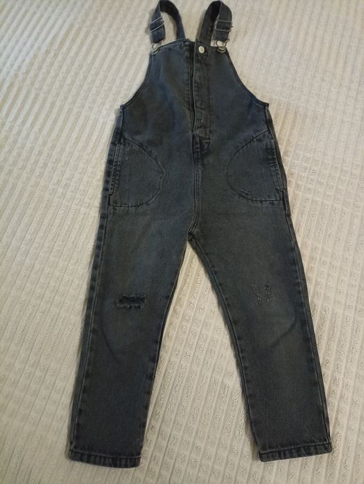 Джинсовий  фірмовий  комбінезон Zara