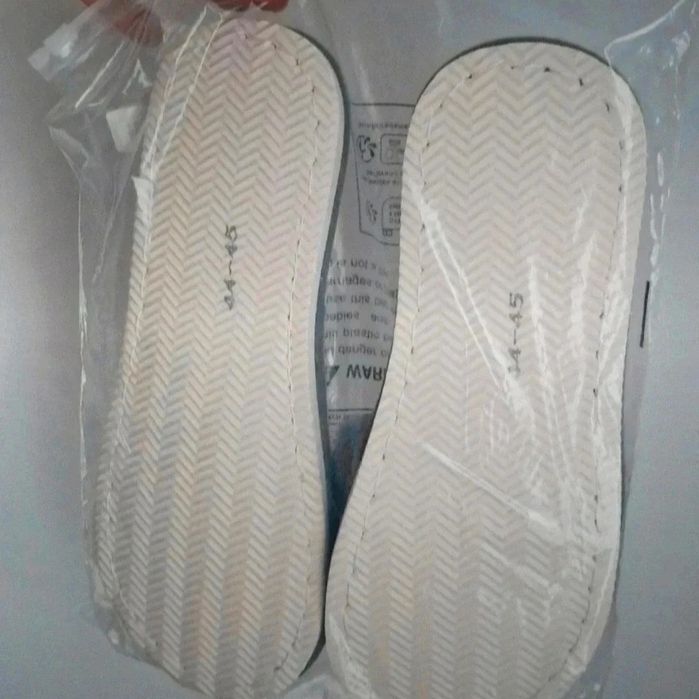 Kapcie damskie 42 Nowe kotki