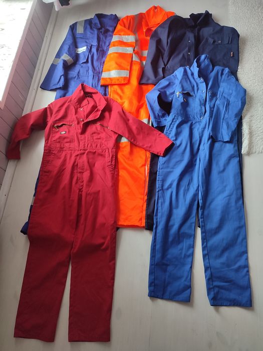 Спецодяг, робочі комбінезони