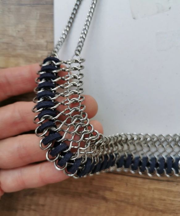 Nowy naszyjnik Stradivarius srebro granat zamsz