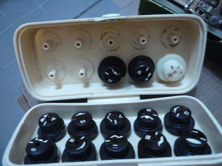 Máquina de costura da marca CROSLEY