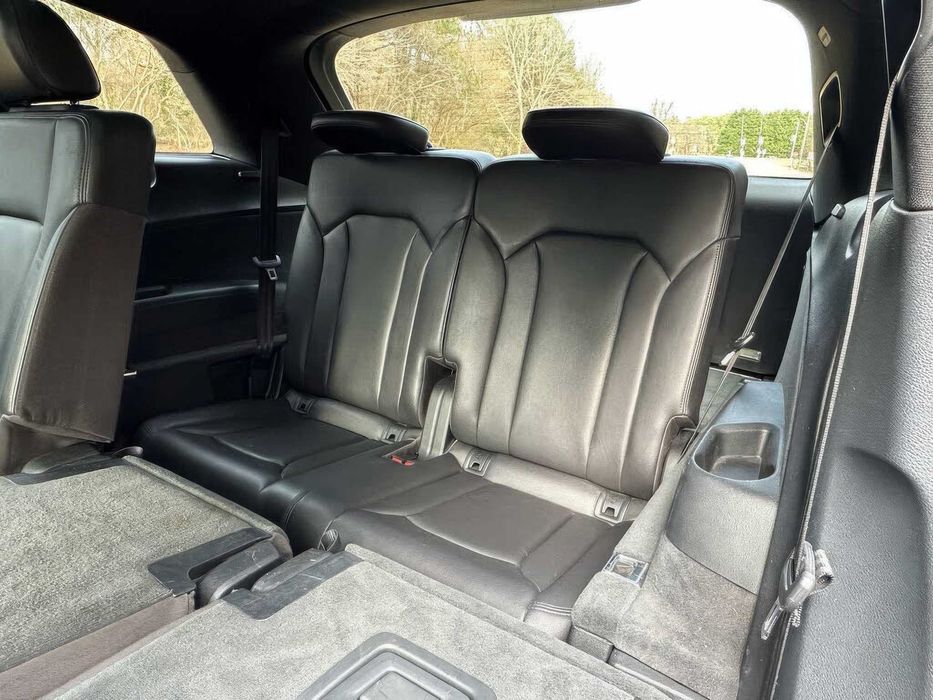 Audi Q7      2018