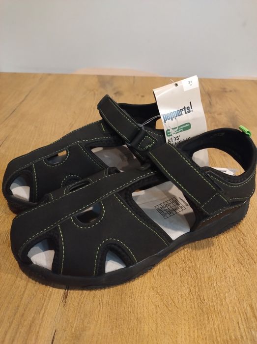 Sandały chłopięce r 37 wkładka 23,5 cm