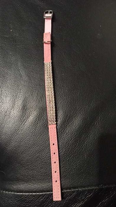 Różowa obroża z kryształkami