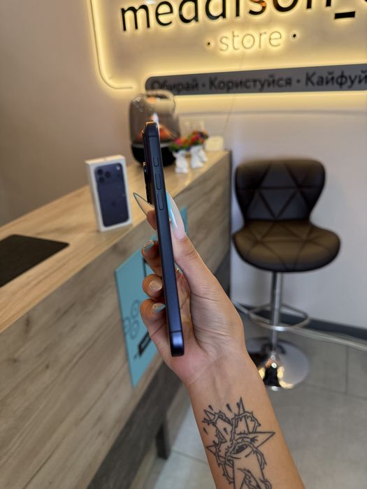 Iphone 17 Pro Max 256 Gb Deep Blue 100% Акб Розстрочка Обмін Магазин