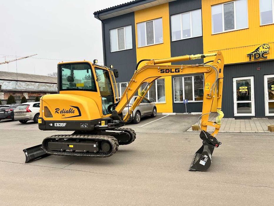 Гусеничний міні - екскаватор моделі E635F SDLG  (VOLVO GROUP)