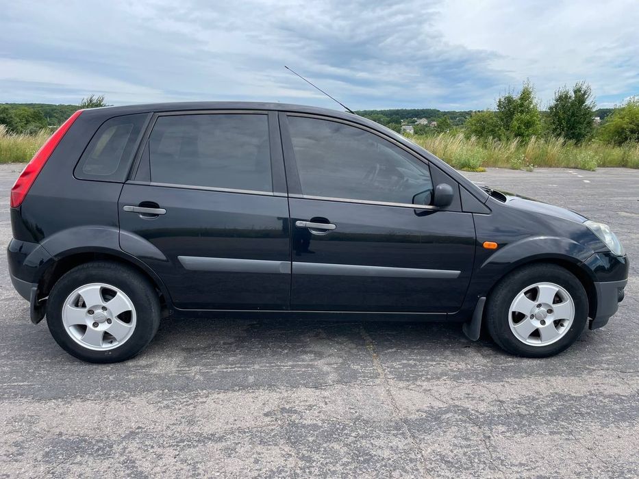 Продам Ford Fiesta 1,4 бензин 2007р.