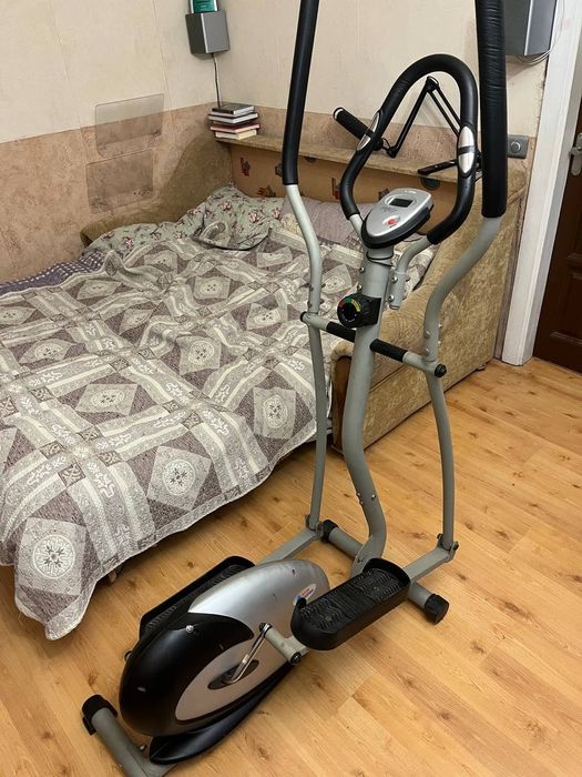 Тренажёр орбитрек