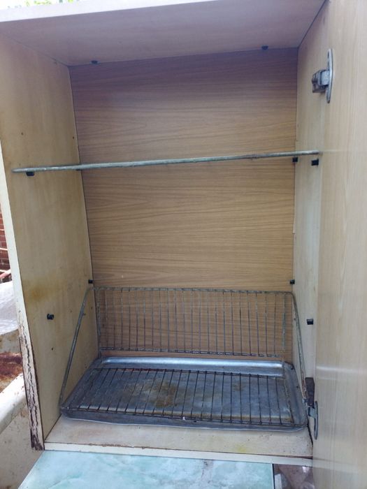 навісна шафа шкаф сушка кухня ліжко дуб кухонний стіл тумбочка пінал