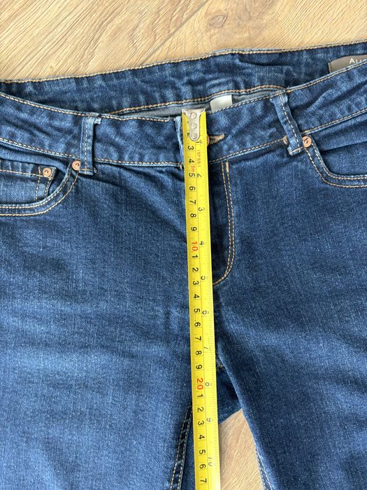Jeansy granatowe Mango stright/proste
