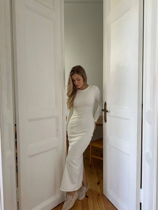 Тепла сукня в рубчик