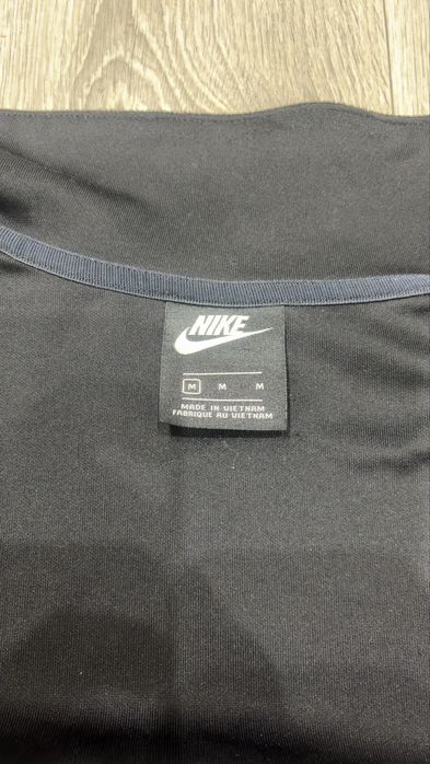 Вітровка Nike , у чорному кольорі , в розмірі М-L
