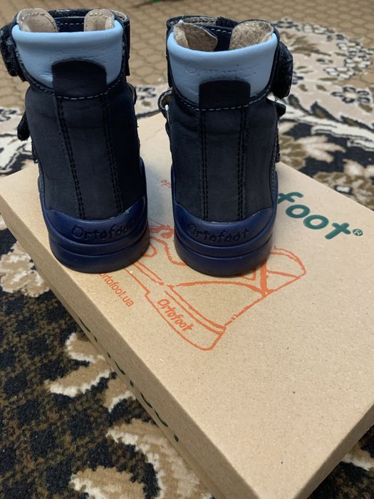 Дитячі ортопедичні босоніжки