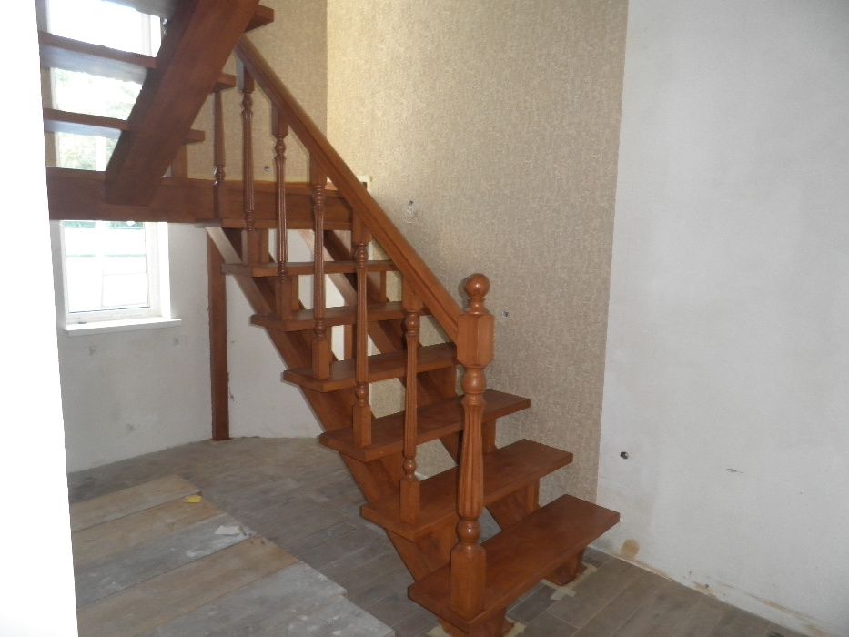 Обшивка  сходів деревом