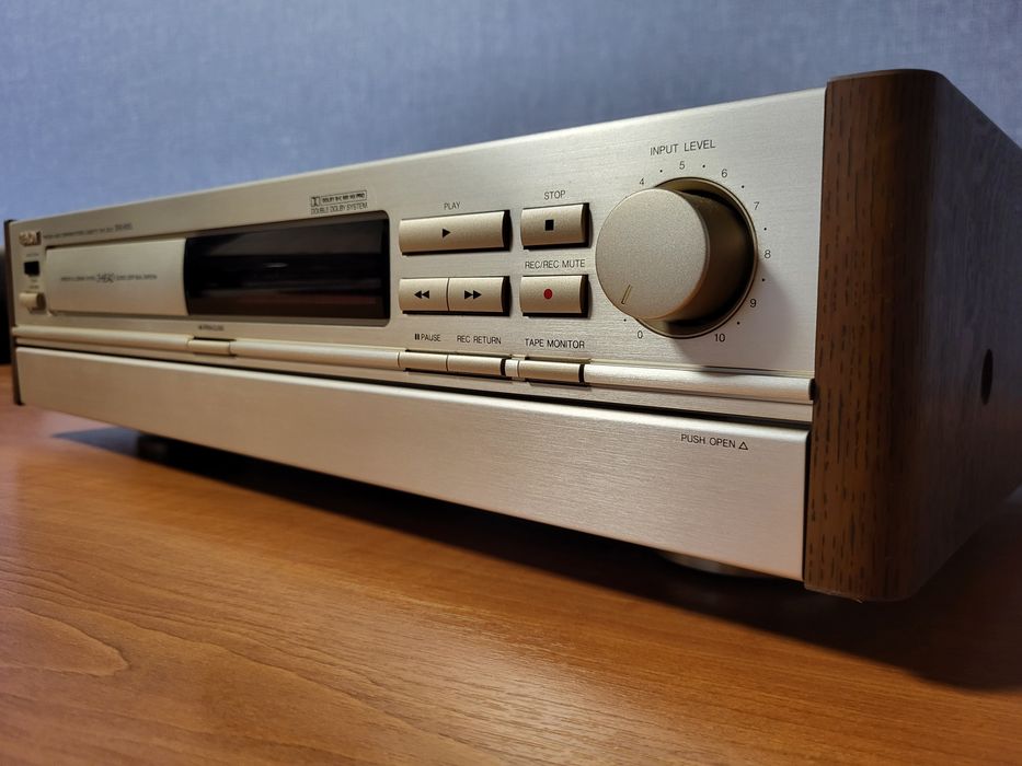 Продам касетну деку Denon DRS-810G Колекційний стан!