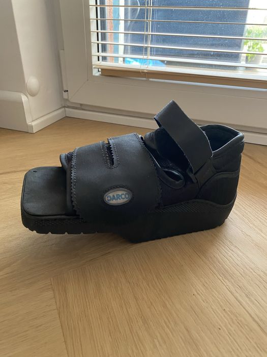 But ortopedyczny odciążający Darco