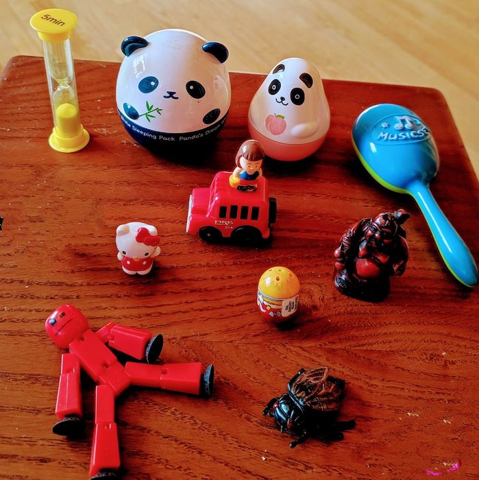 Разные  игрушки давно минувших лет в новом состоянии-договорная,читайт