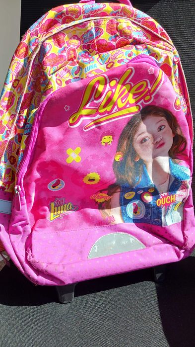 Mochilas 43x36x15 (aproximado)