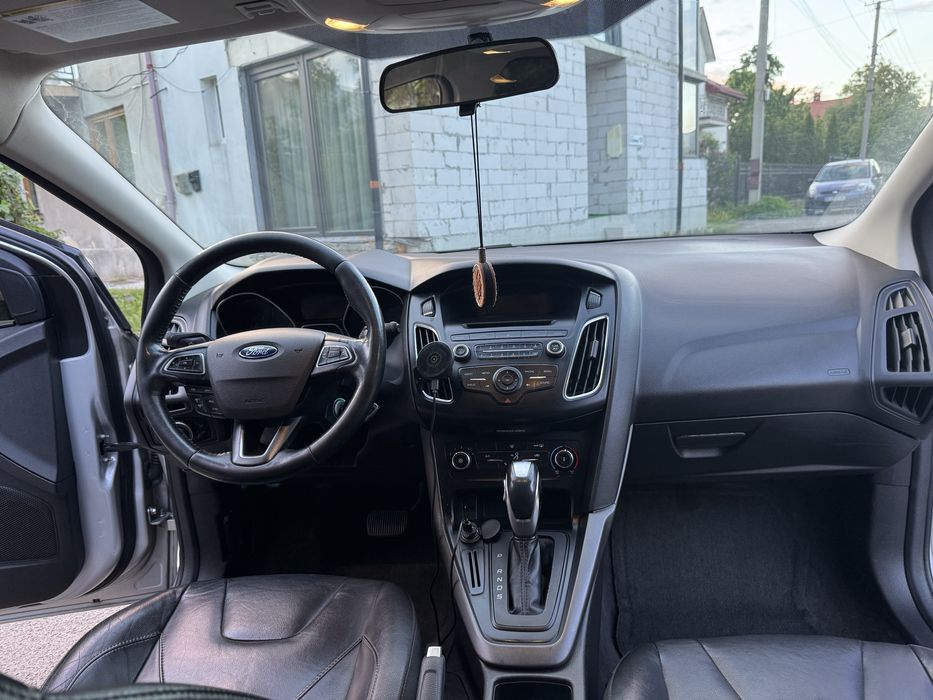 Ford Focus 2.0бензин 2016