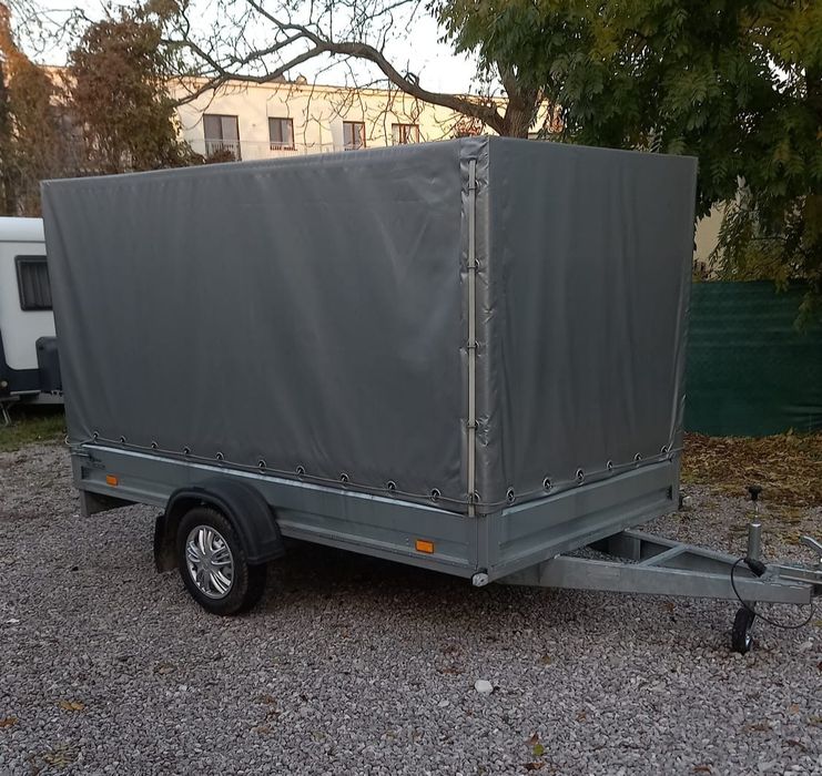 Wypożyczalnia wynajem przyczepa samochodowa transport quad najazdy