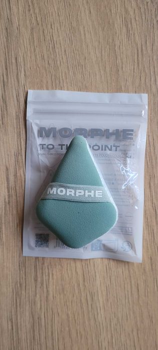 Morphe To the Point gąbka gąbeczka puszek do makijażu