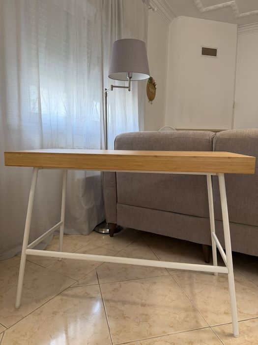 Secretária bambu Ikea