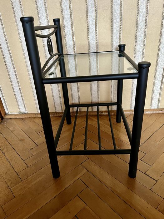 Stolik nocny metalowy