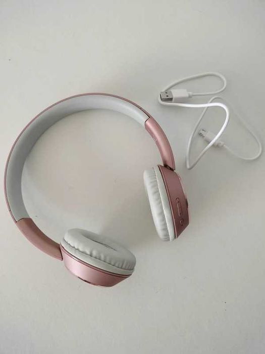 Headphones com cabo de carregamento64170837820675121