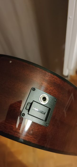 Fender Gitara elektro akustyczna + gratisy
