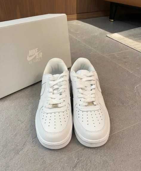 Nike Air Force 1 One All White 37.5