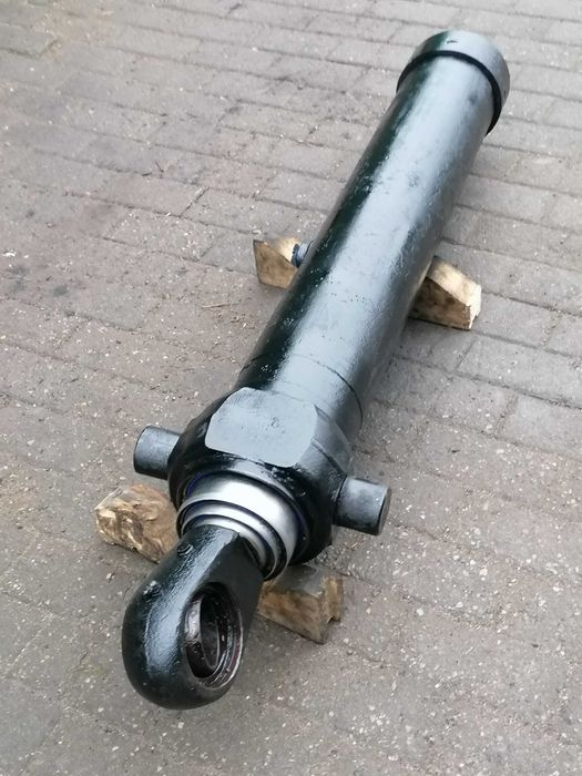 Siłownik wywrotu duży skok 2675 tłok przyczepy naczepy