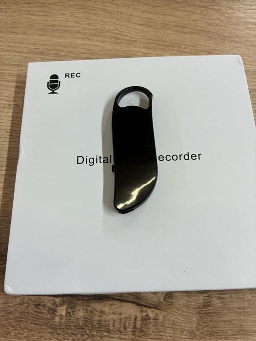 Диктофон прихований savetek брелок 32гб