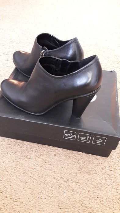 Жіночі шкіряні туфлі ECCO, ЭККО, р. 39, нові