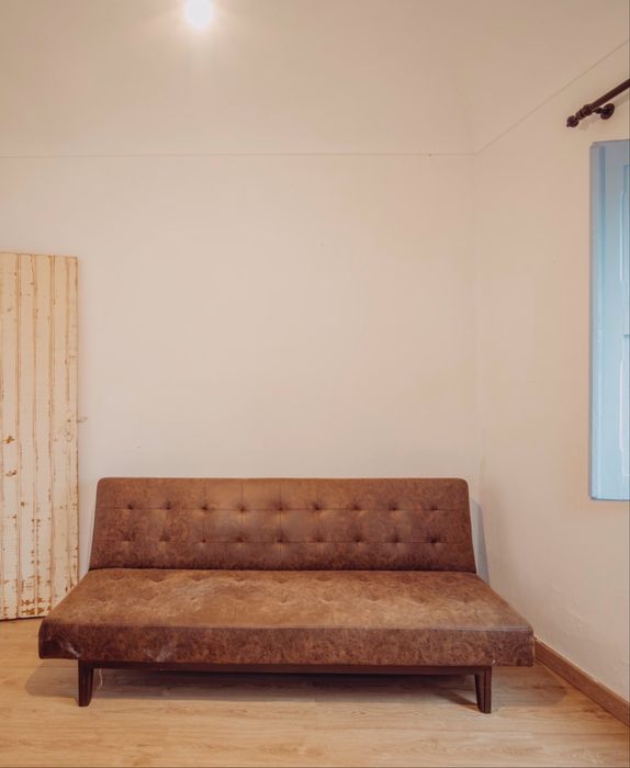 Vendo recheio de casa Cama colchao novo sofa e comoda