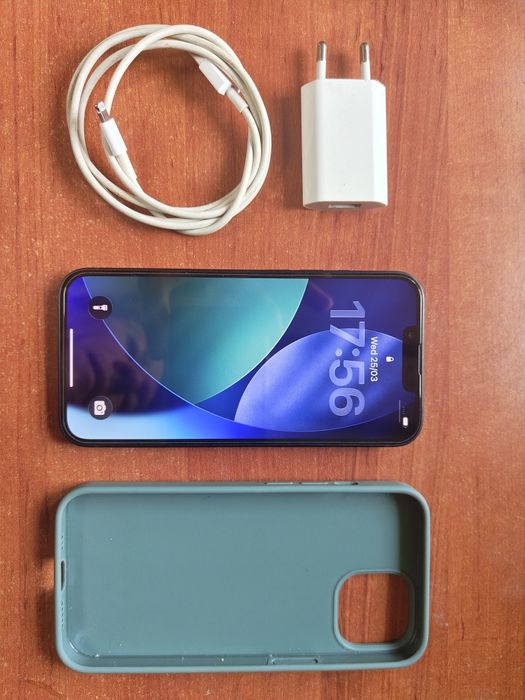 iPhone 13 128 GB – em muito bom estado, 98 % bateria, cor preto