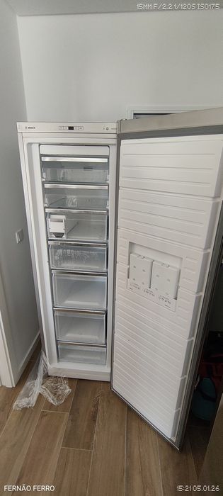 Frigorífico + Arca vertical Bosh A+++